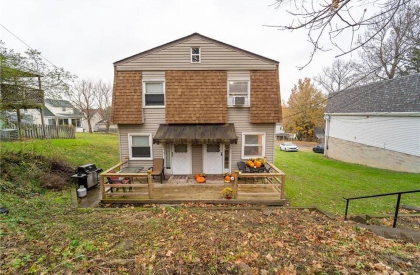 Pet Friendly Private Townhouse With Washerdryer view 2