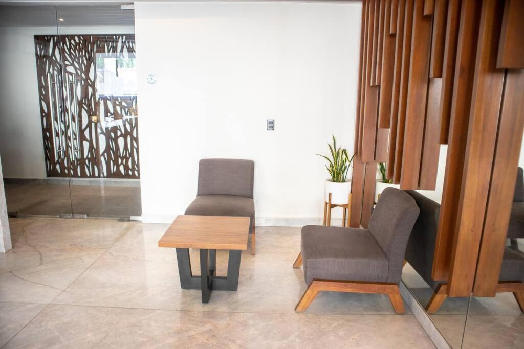 Meliora Luxury Condo with Amazing Location! view 2