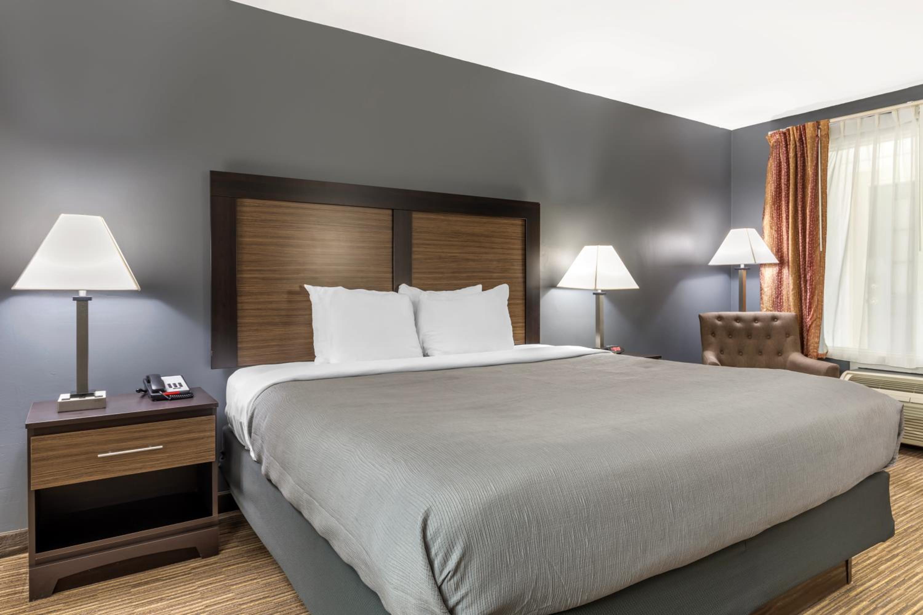 Gainesville Vacations - Quality Inn Gainesville - Property Image 37