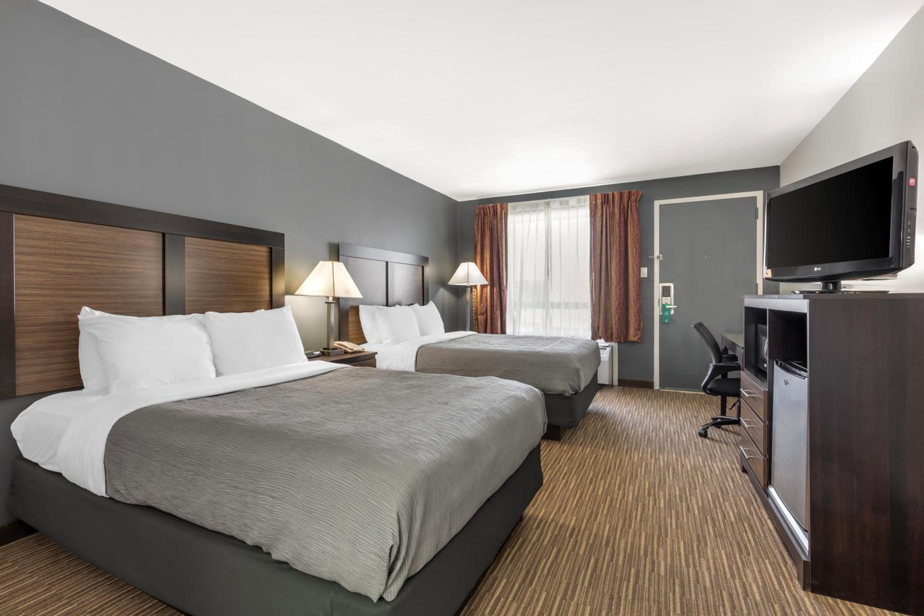 Gainesville Vacations - Quality Inn Gainesville - Property Image 35