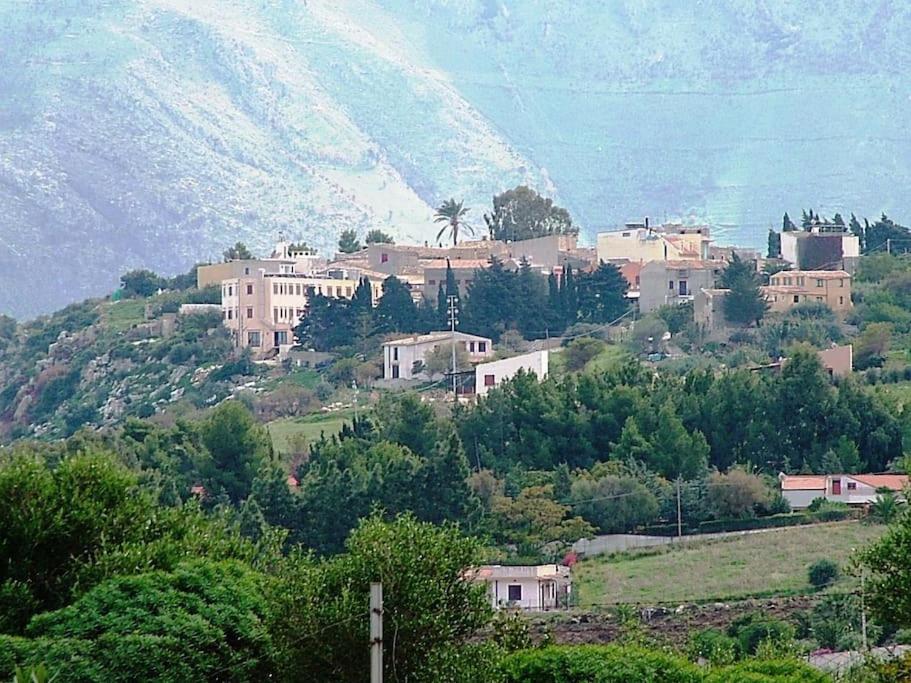 Scopello - Finestra sul cortile