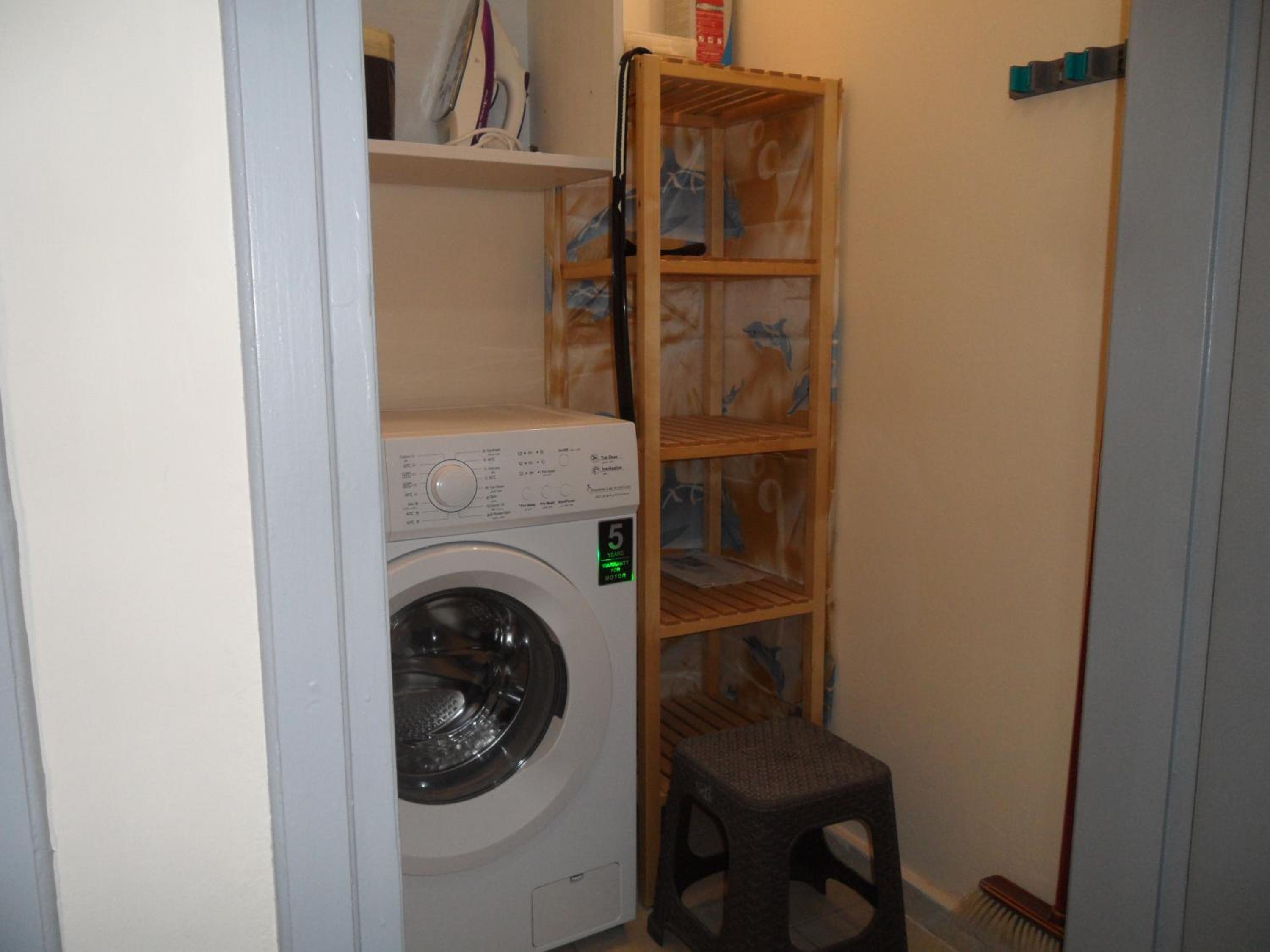 Photo 8