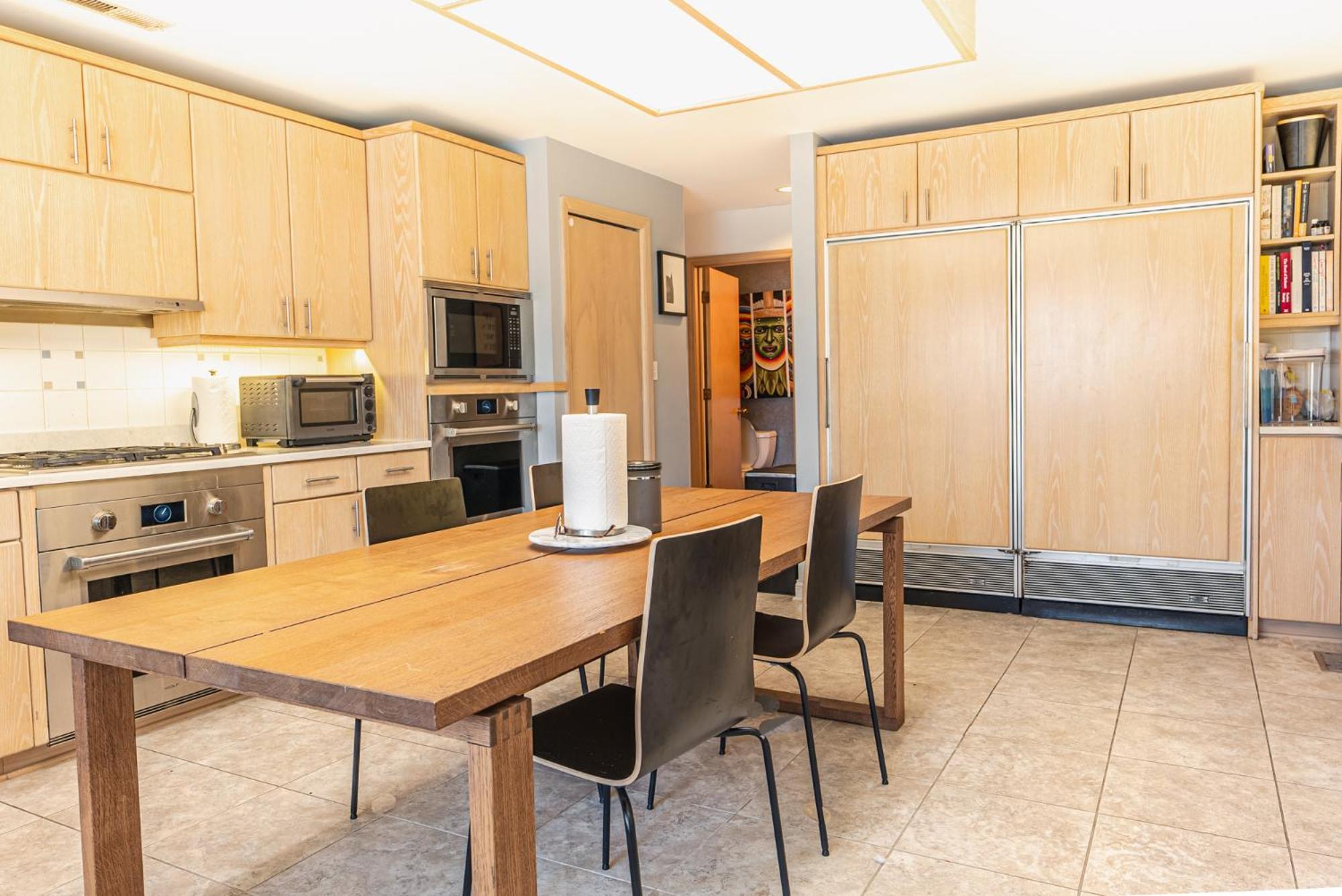 A Spacious Sanctuary for Unforgettable Group Stays view 4