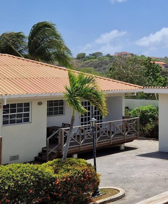 The Pink Panther Apartment, near Mambo Beach Boulevard