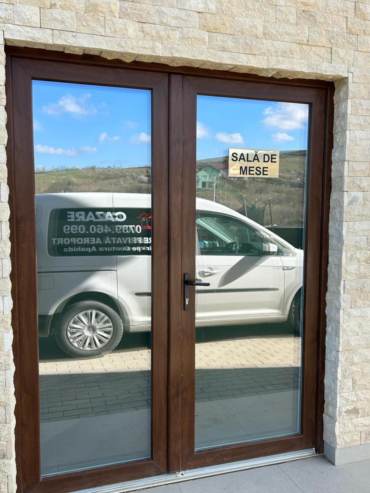 Pensiunea Giulia Home