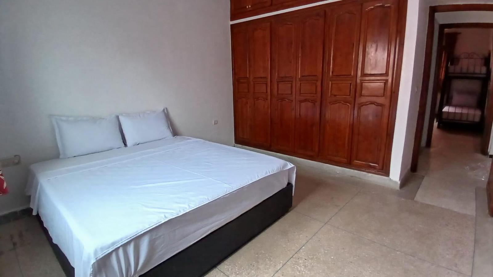 WARZAZAT Hostel