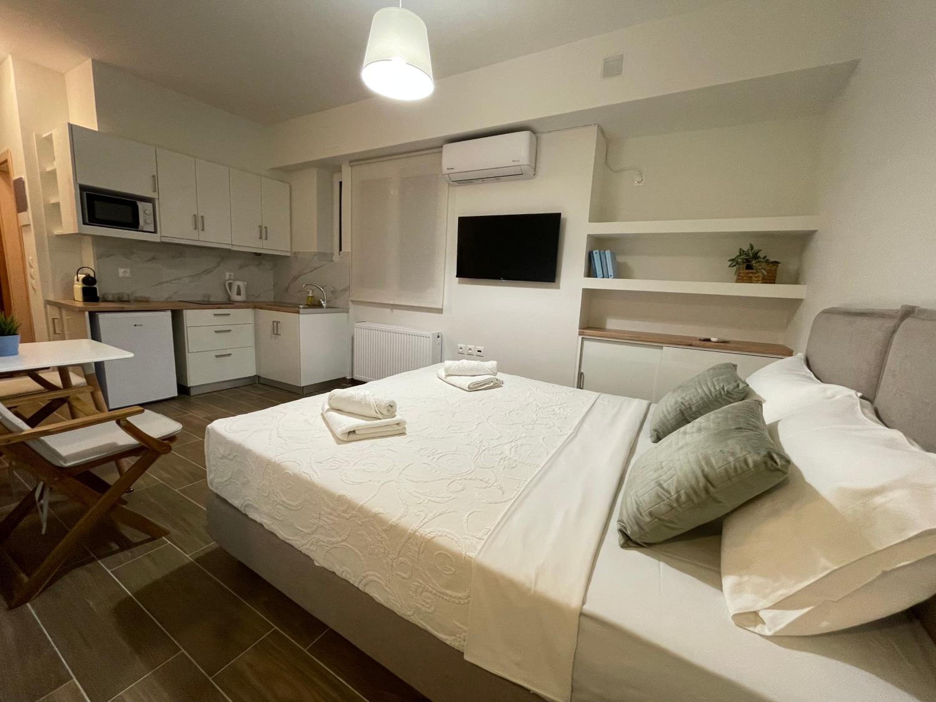 Cute studio near acropolis