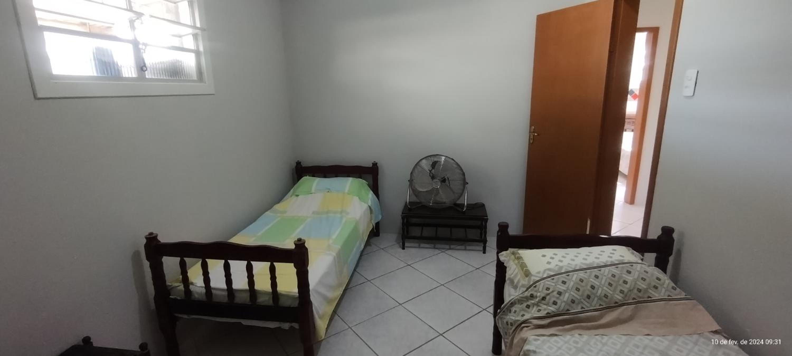 Apartamento Térreo Balneário Rincão com pátio, garagem e churrasqueira
