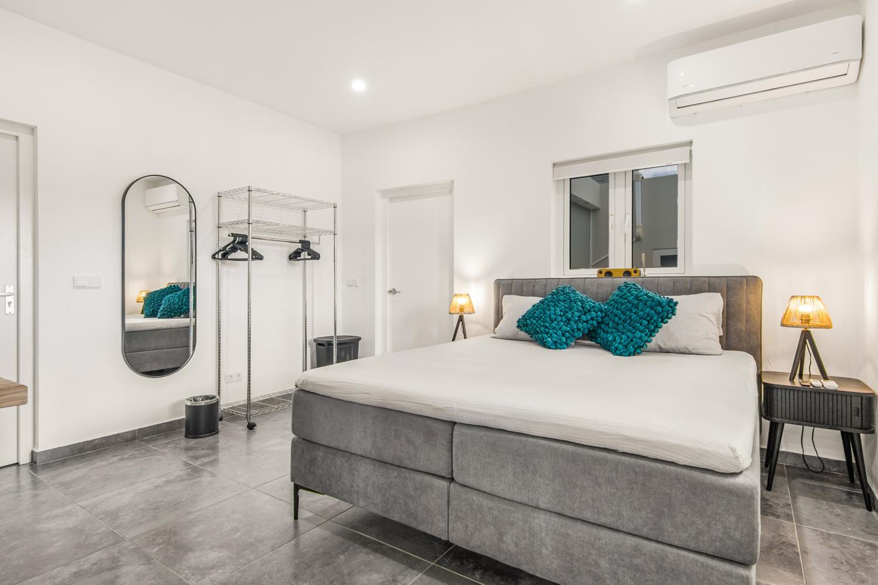Papaya Resort Curaçao - Modern house with a beautiful view and fresh breeze