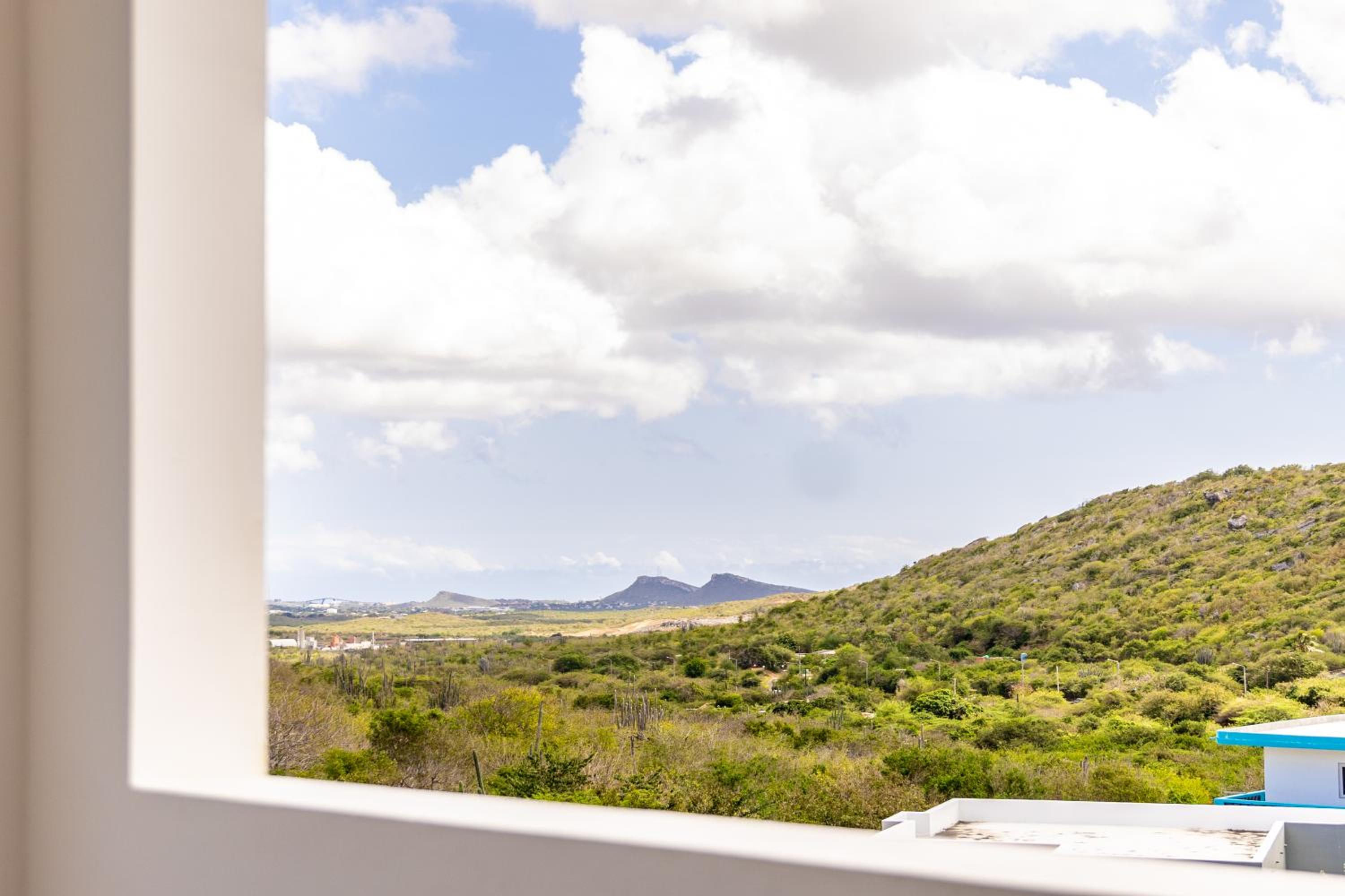 Papaya Resort Curaçao - Modern house with a beautiful view and fresh breeze