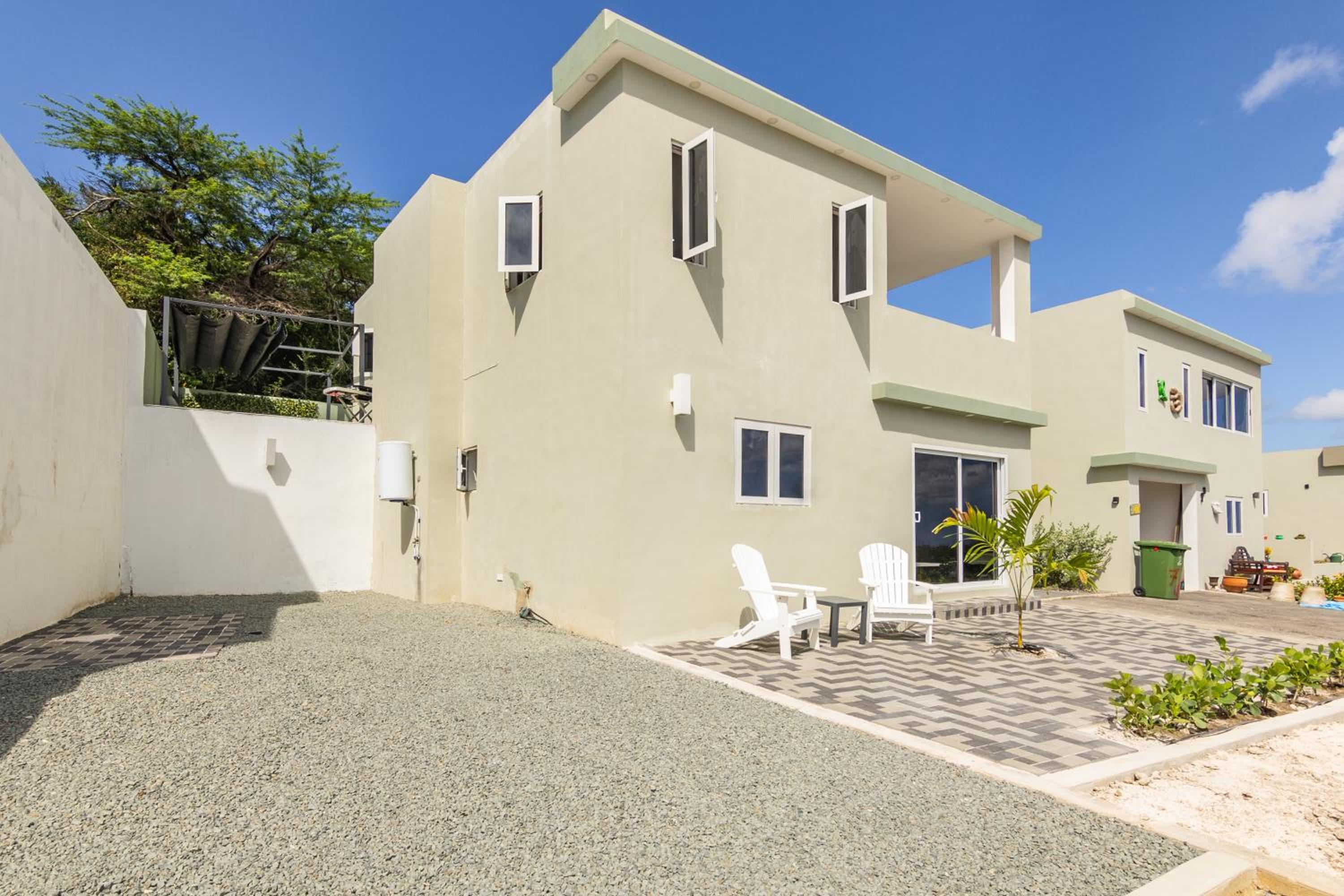 Papaya Resort Curaçao - Modern house with a beautiful view and fresh breeze