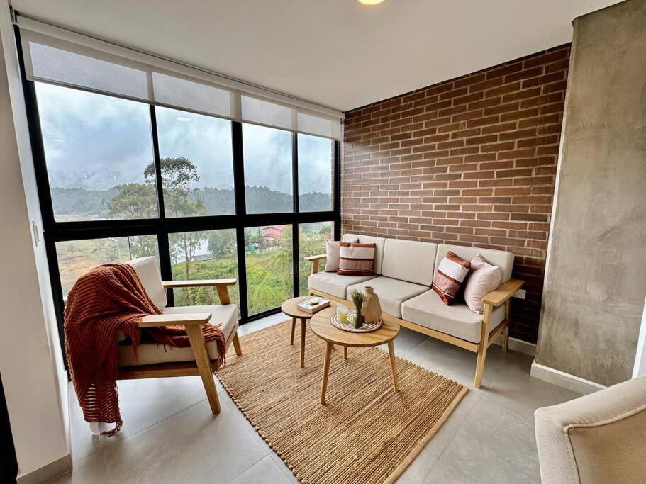 Entire apartment*Cute&Cozy * water view & Access
