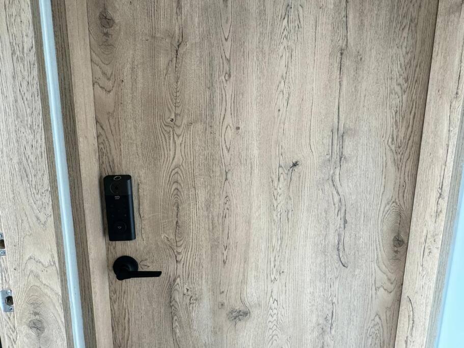 Entire apartment*Cute&Cozy * water view & Access