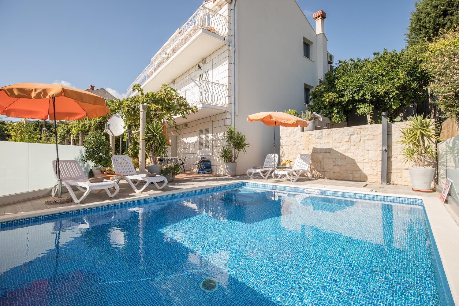 Andrijana Apartments