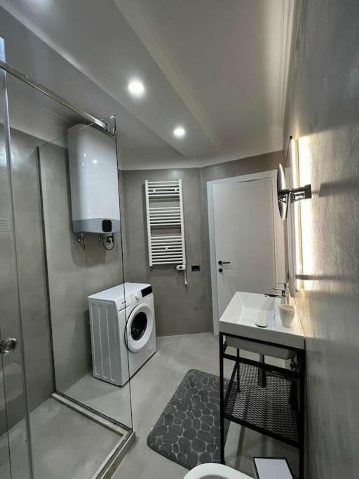 Nani's Apartment