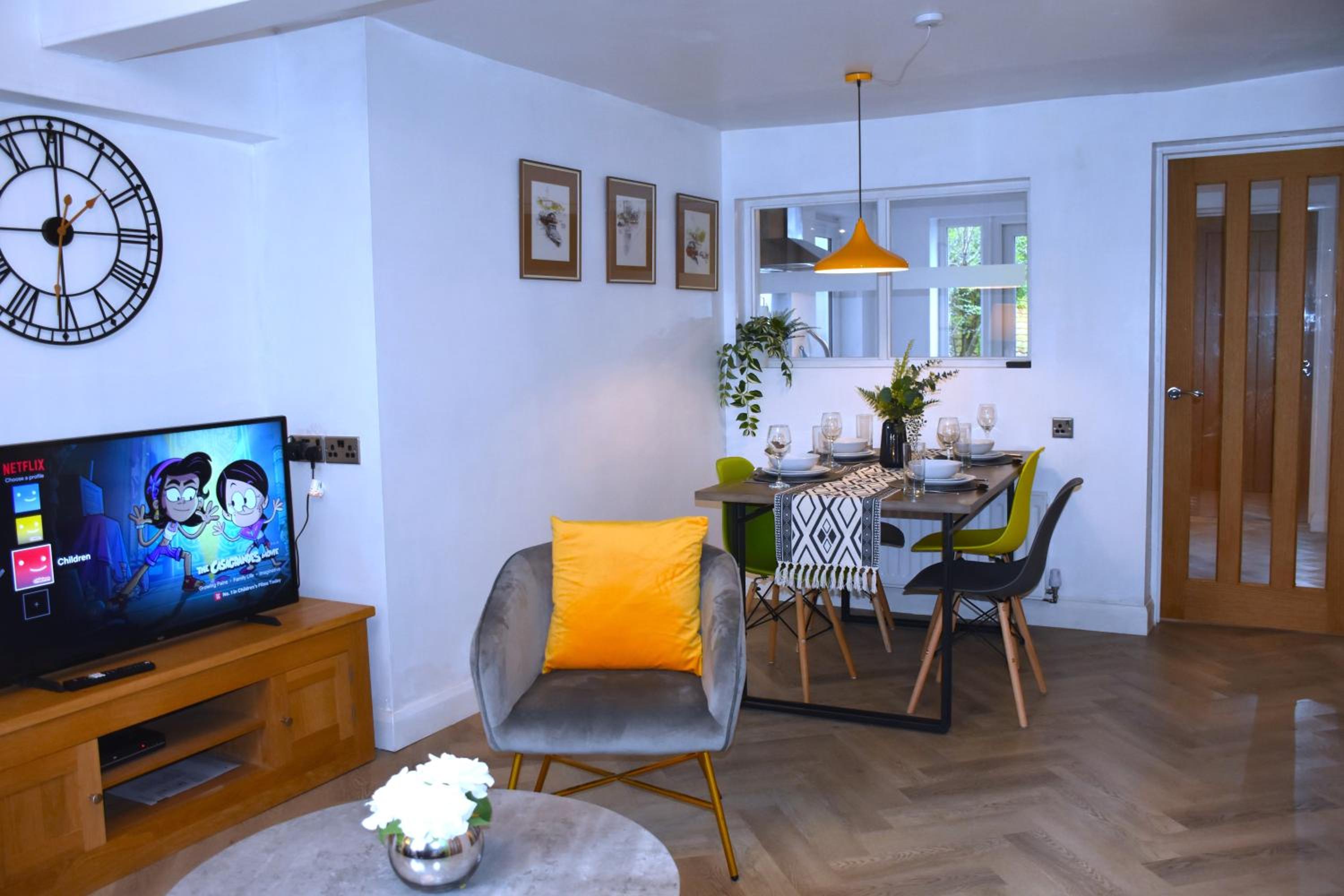 Bard's Nest Scholars Cottage, Central Stratford, 5 mins walk to RSC view 2