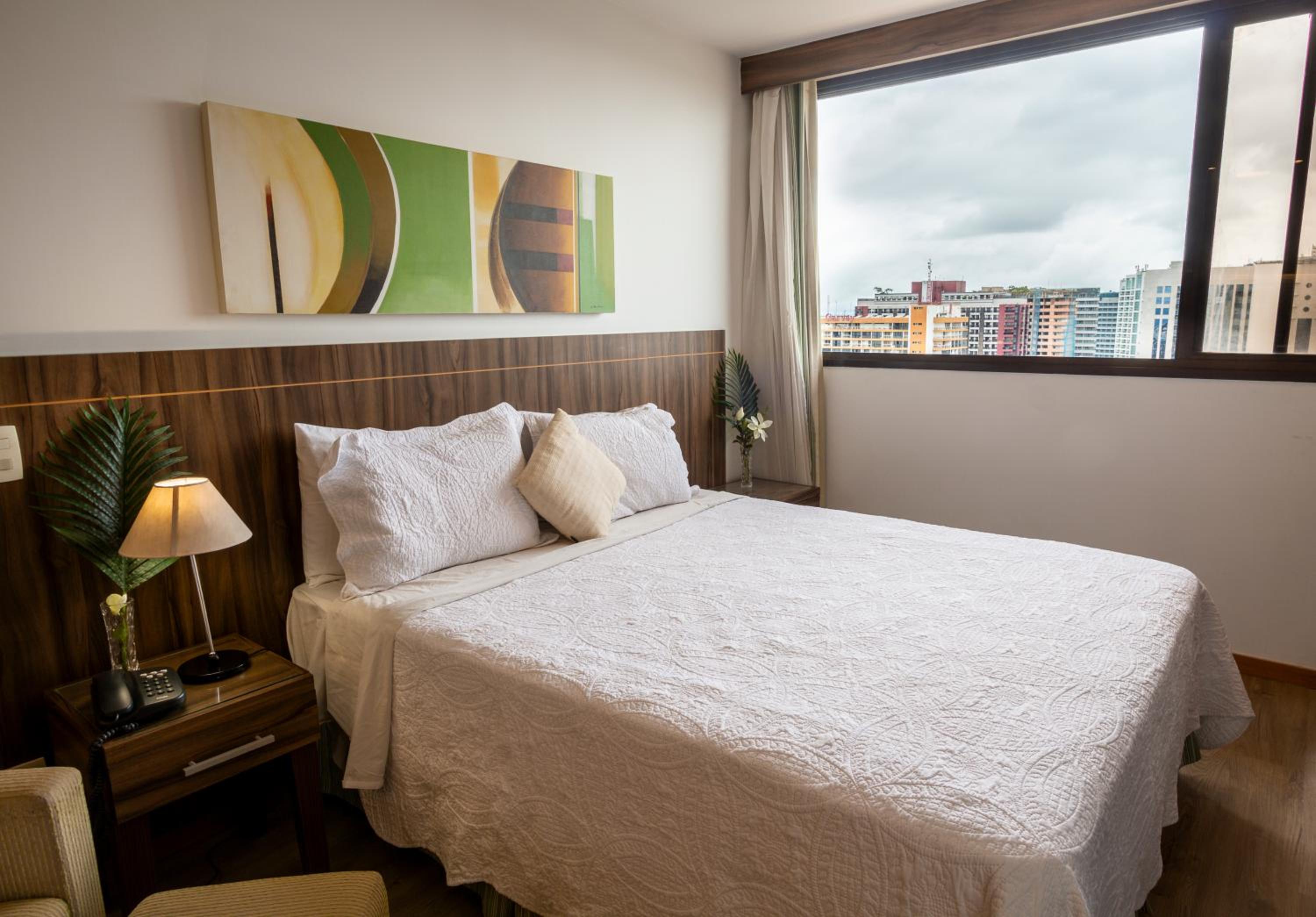 Apartamento. Vista LINDA. Nobile Suítes Monumental, localização, conforto.