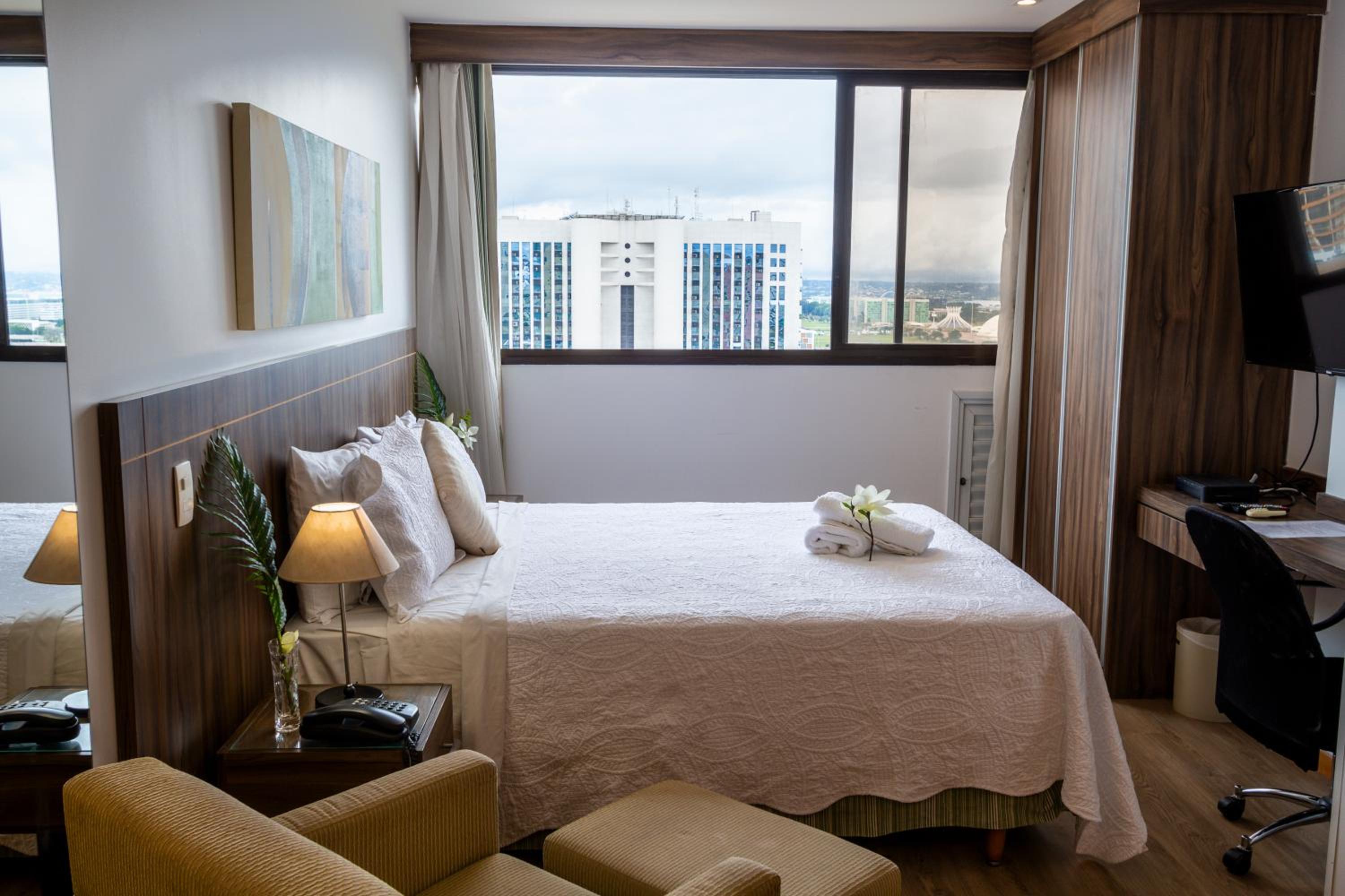 Apartamento. Vista LINDA. Nobile Suítes Monumental, localização, conforto.