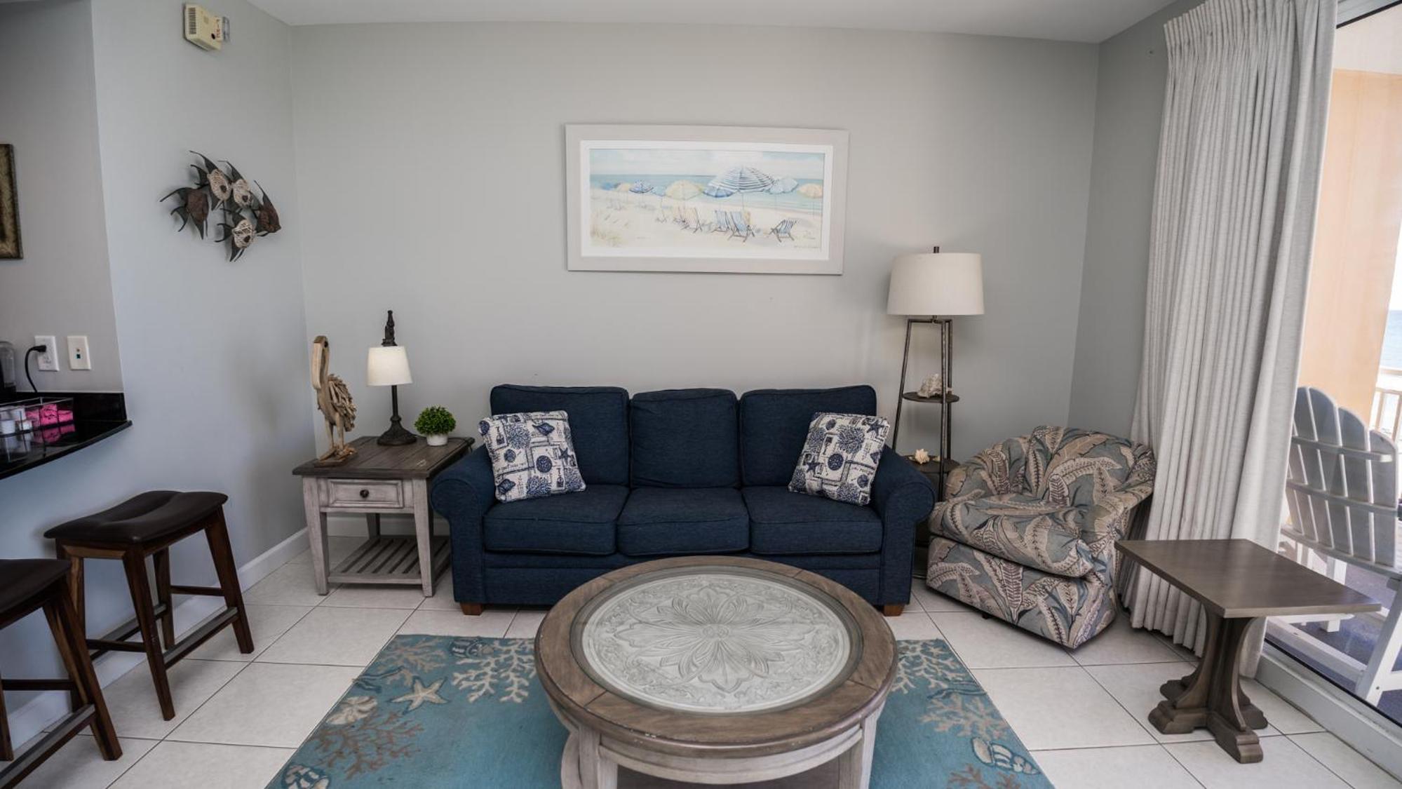 Low Floor, beautiful ocean views condo