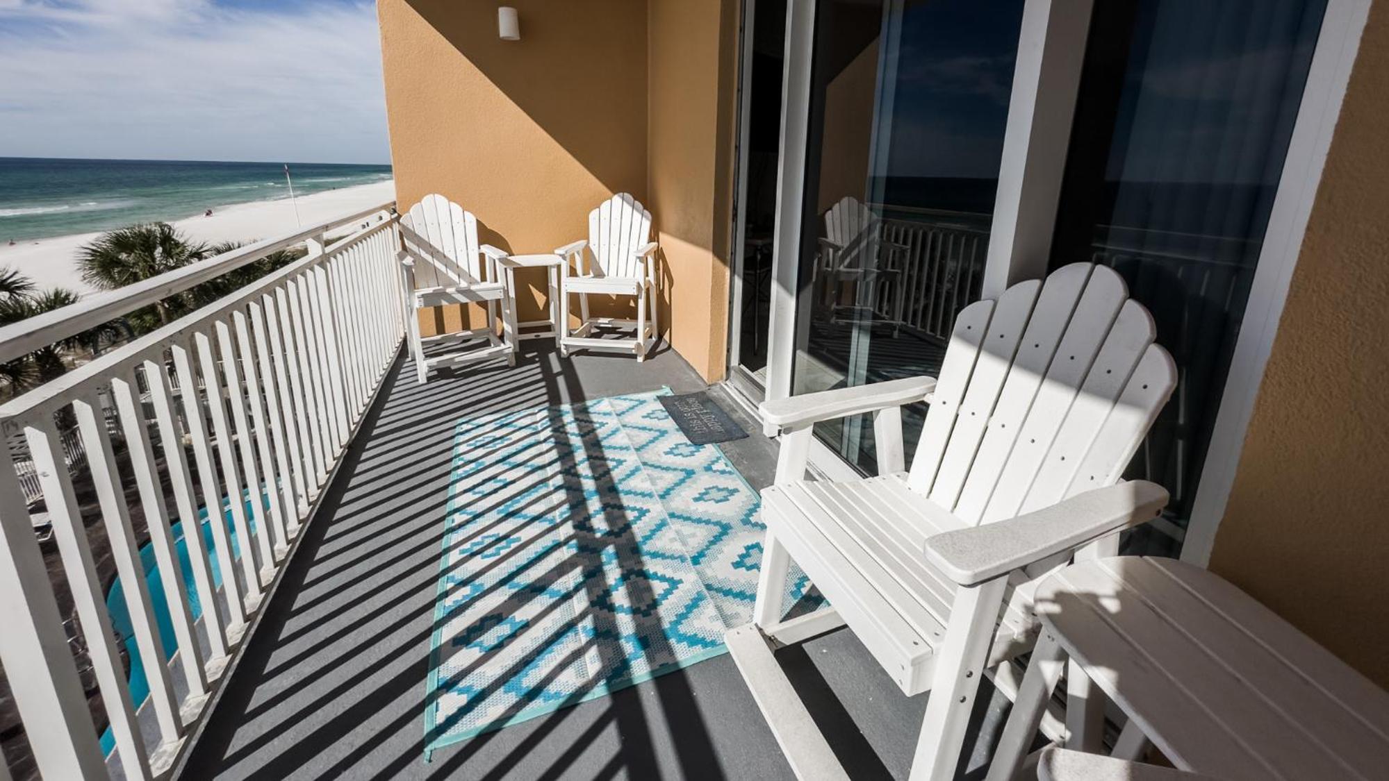 Low Floor, beautiful ocean views condo