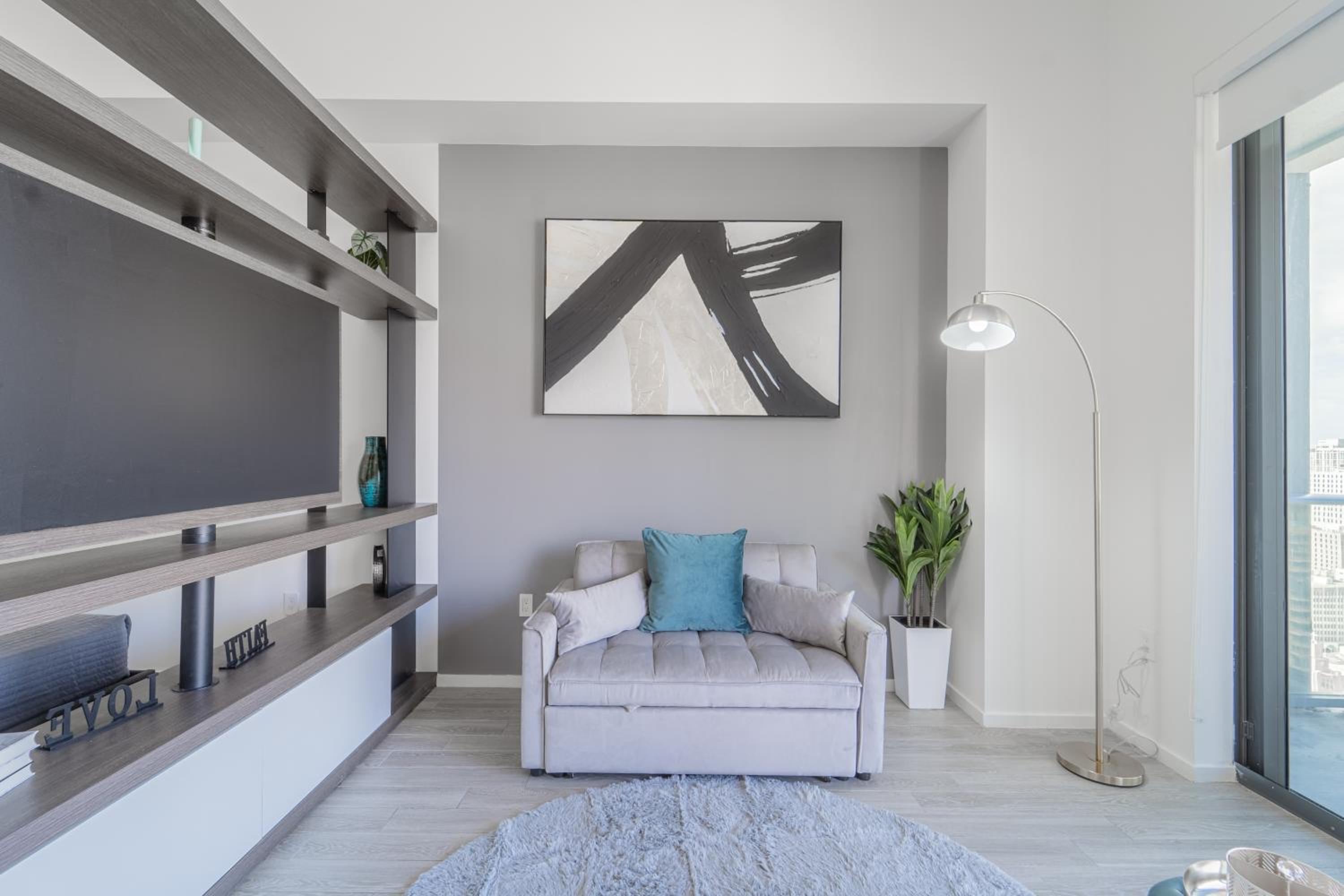 Devereaux Miami 2 Bedroom, 1 Bedroom, and Studio Condos with Balconies