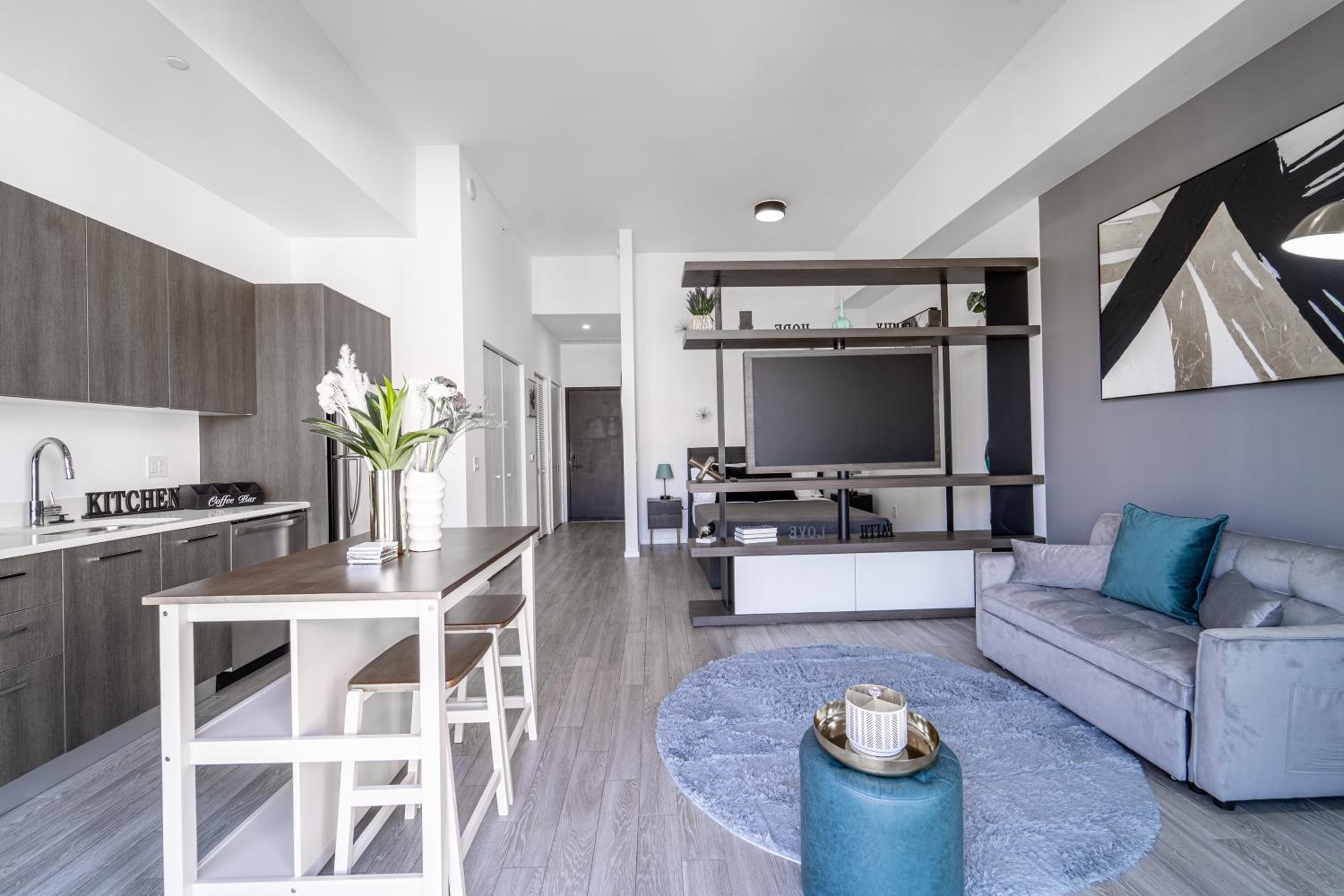 Devereaux Miami 2 Bedroom, 1 Bedroom, and Studio Condos with Balconies