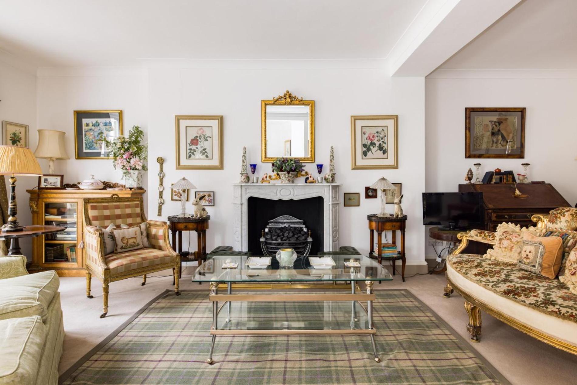 The Chelsea Flower - 1 Bedroom with Terrace in Chelsea
