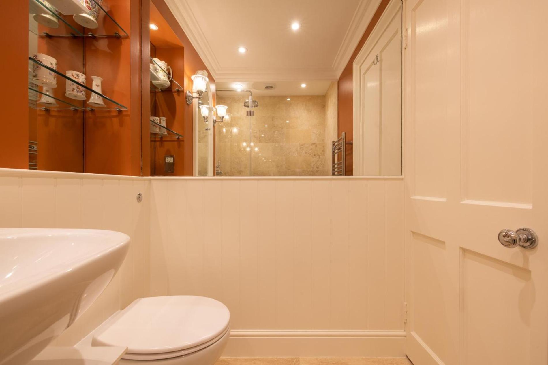 The Chelsea Flower - 1 Bedroom with Terrace in Chelsea