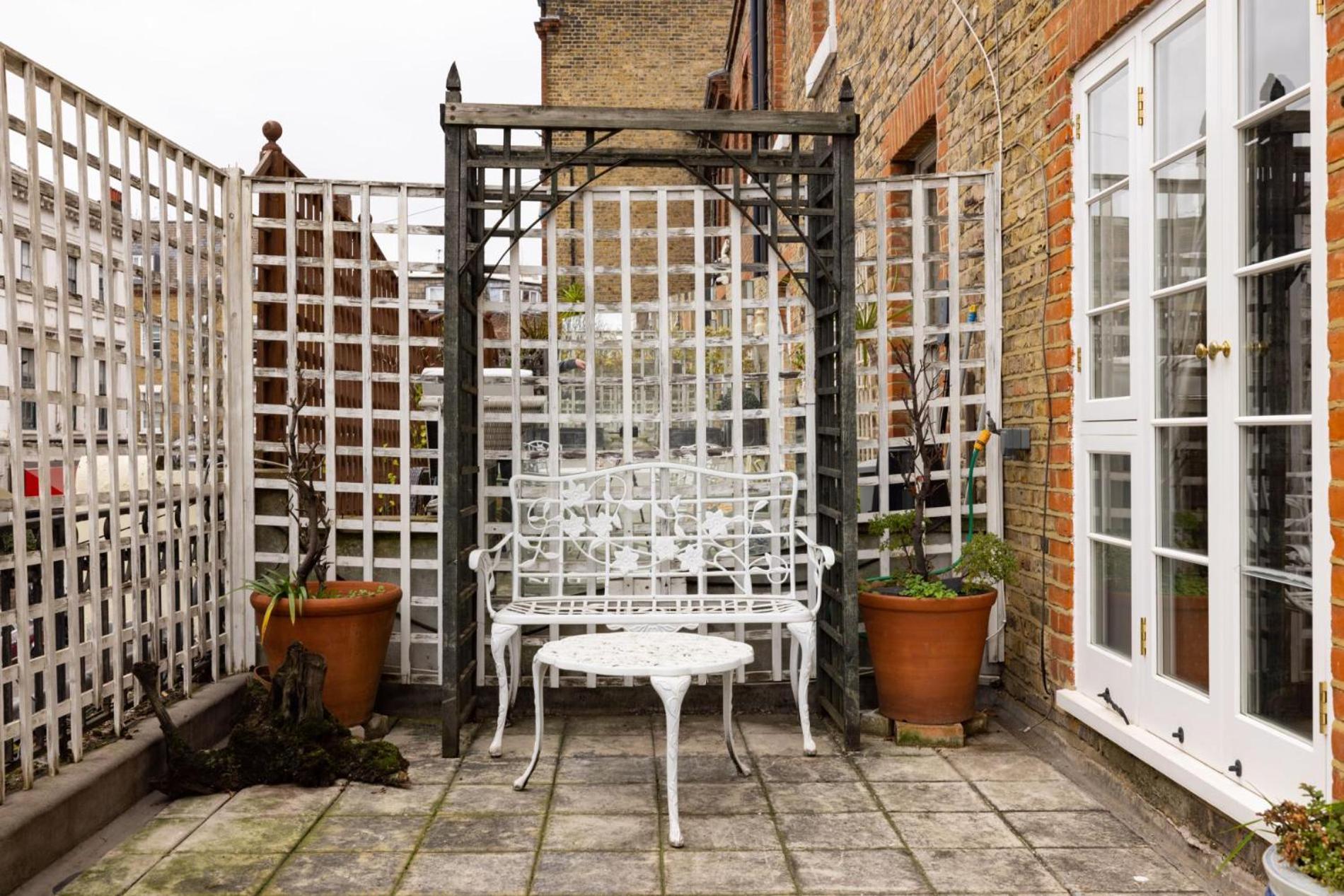 The Chelsea Flower - 1 Bedroom with Terrace in Chelsea