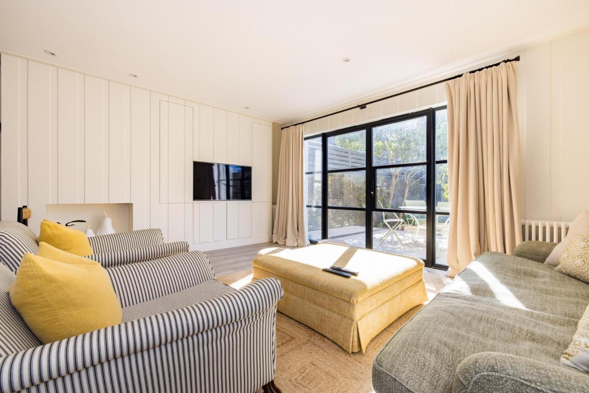 Battersea Set – 3 Bedroom Home with Garden