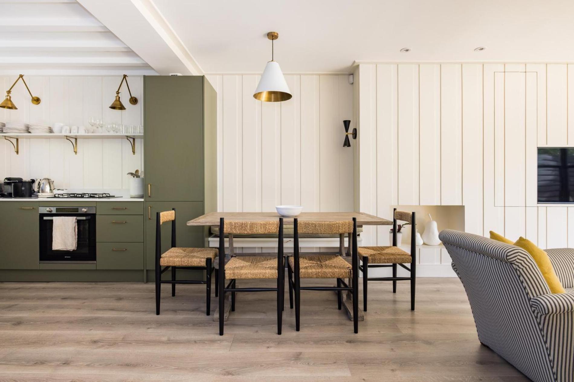 Battersea Set – 3 Bedroom Home with Garden