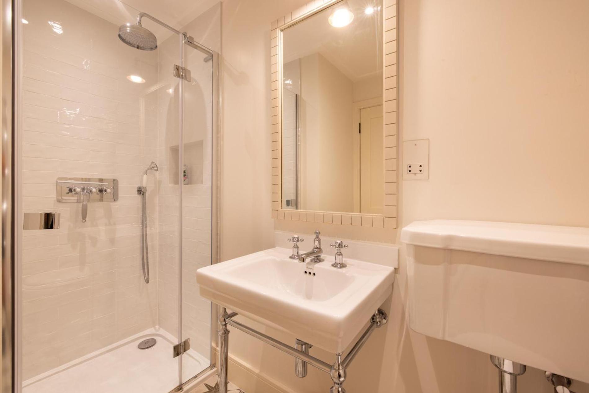 Battersea Set – 3 Bedroom Home with Garden