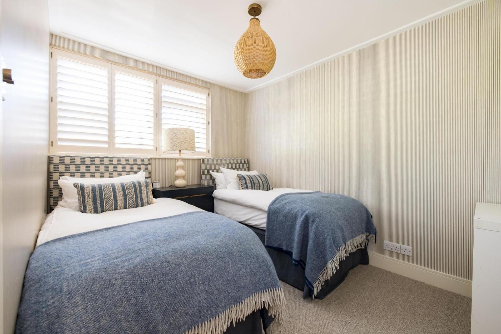 Battersea Set – 3 Bedroom Home with Garden