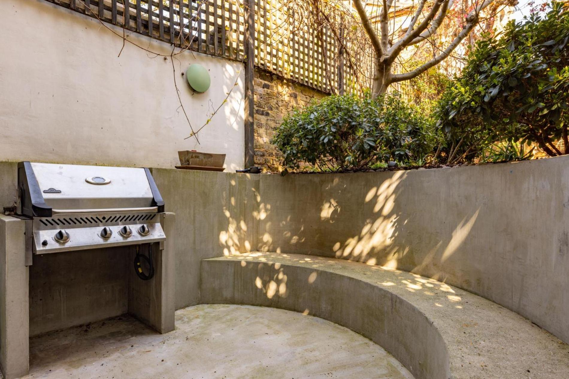 The City Singer - 3 Bedrooms with Garden in Hammersmith