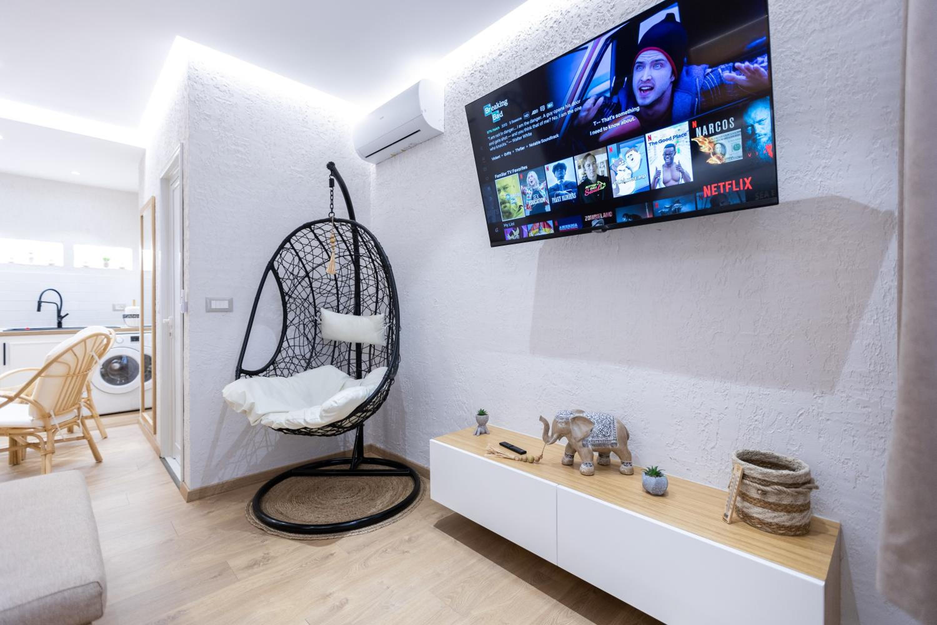 Boho Central Apartment