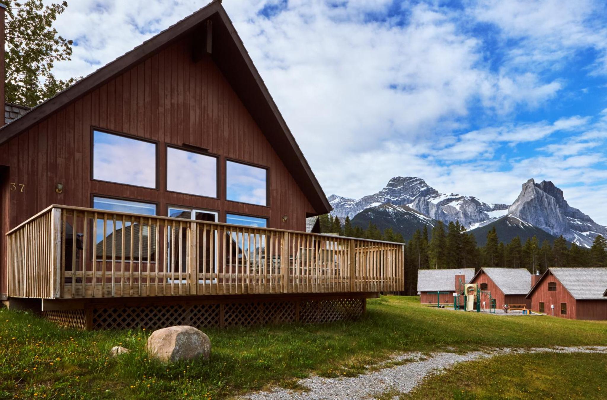 Banff Gate Mountain Resort - Image 3