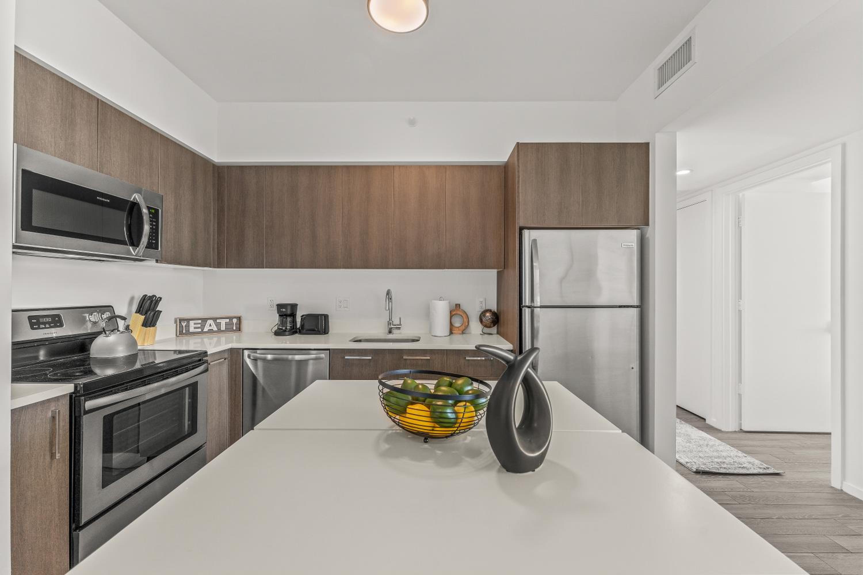 Devereaux Miami 2 Bedroom, 1 Bedroom, and Studio Condos with Balconies