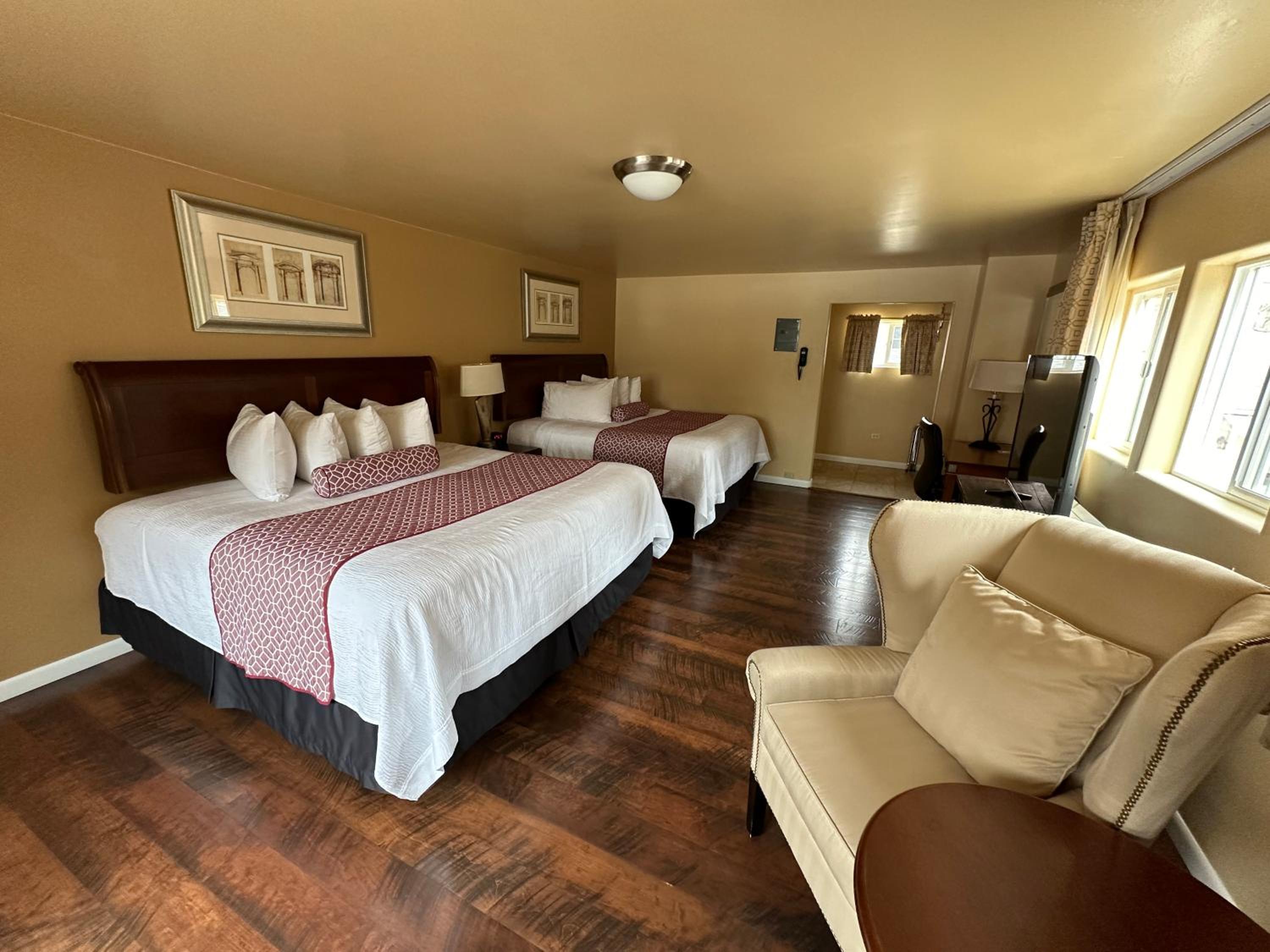 Abram Inn & Suites
