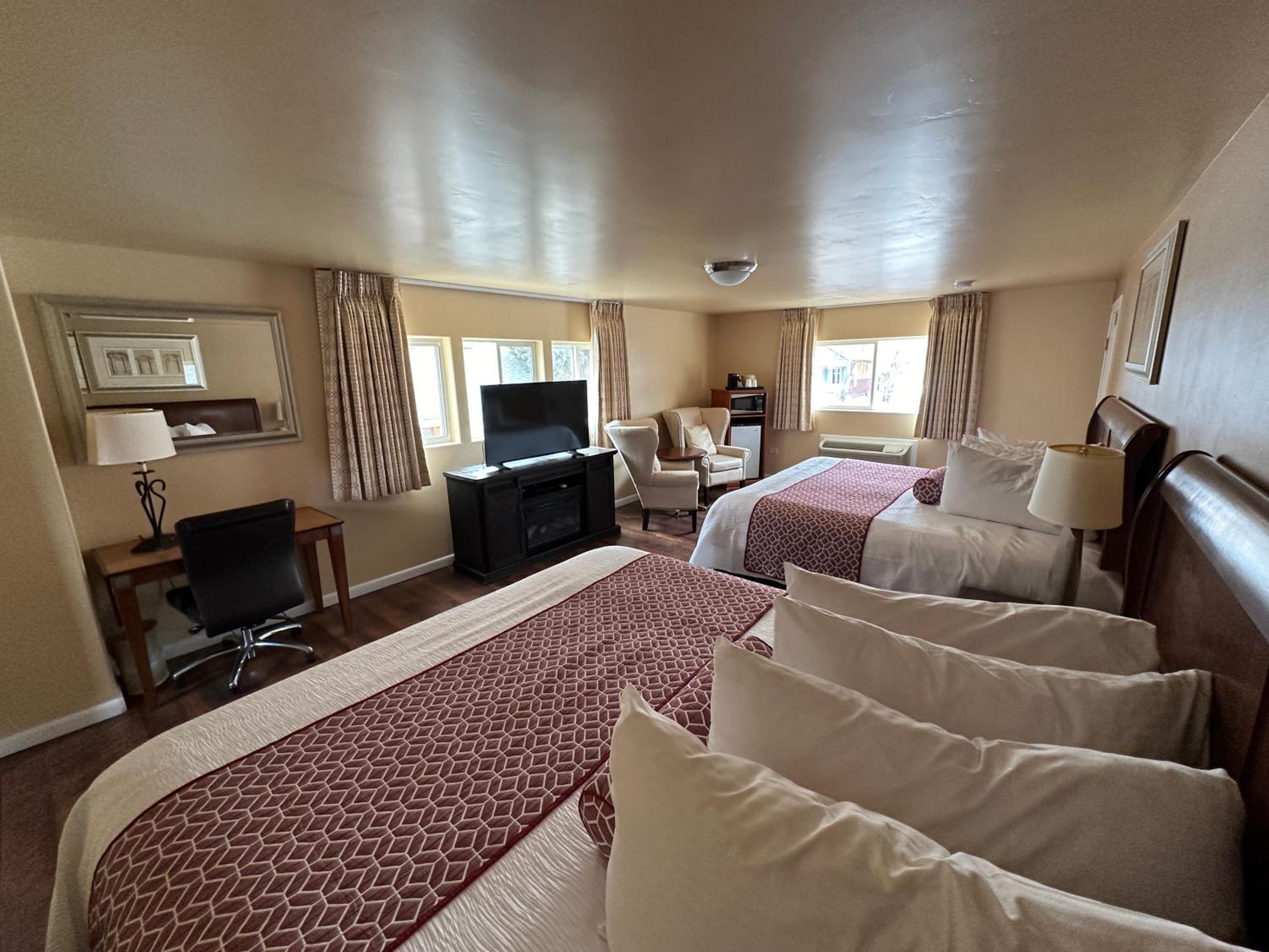 Abram Inn & Suites
