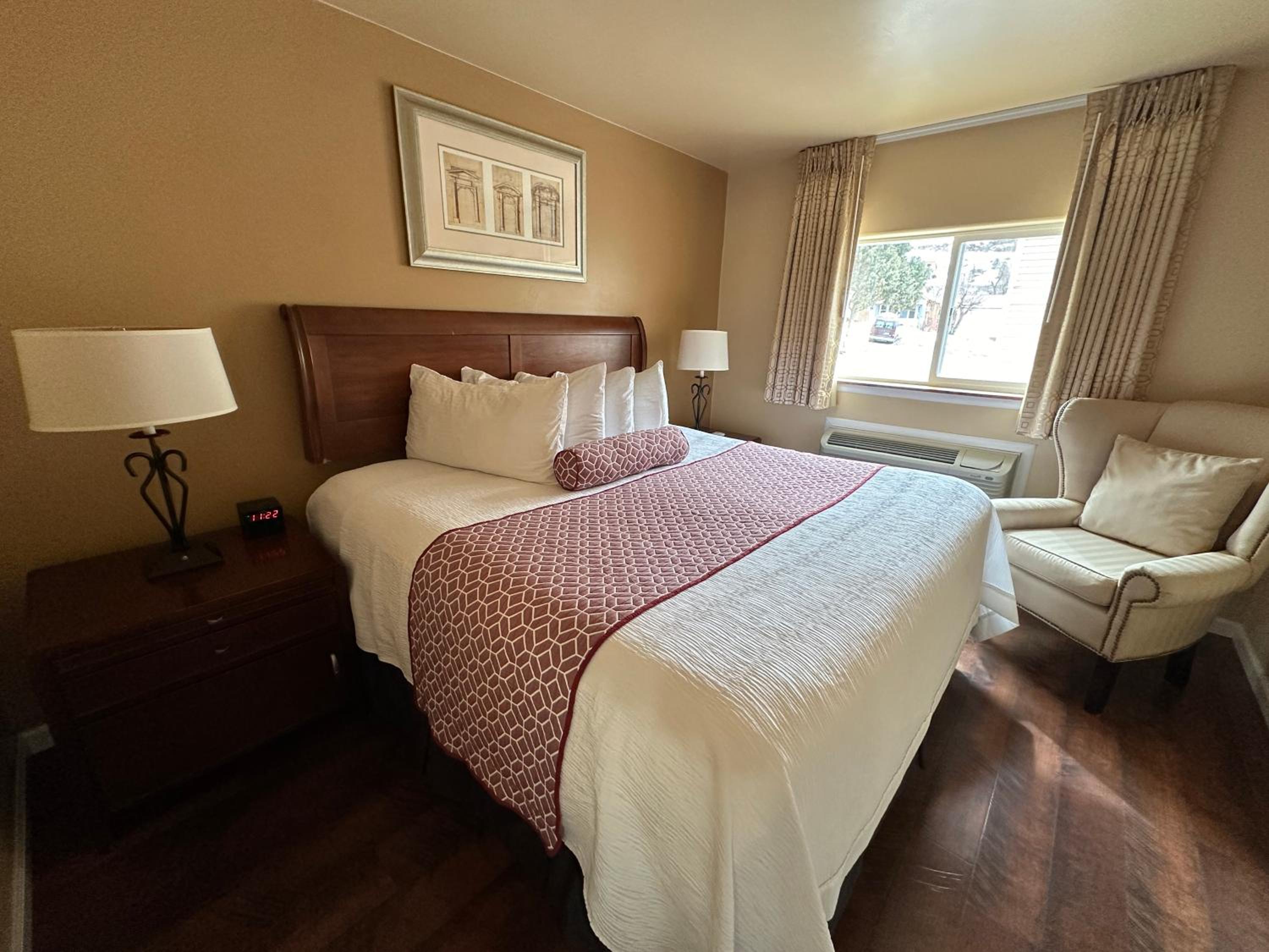 Abram Inn & Suites