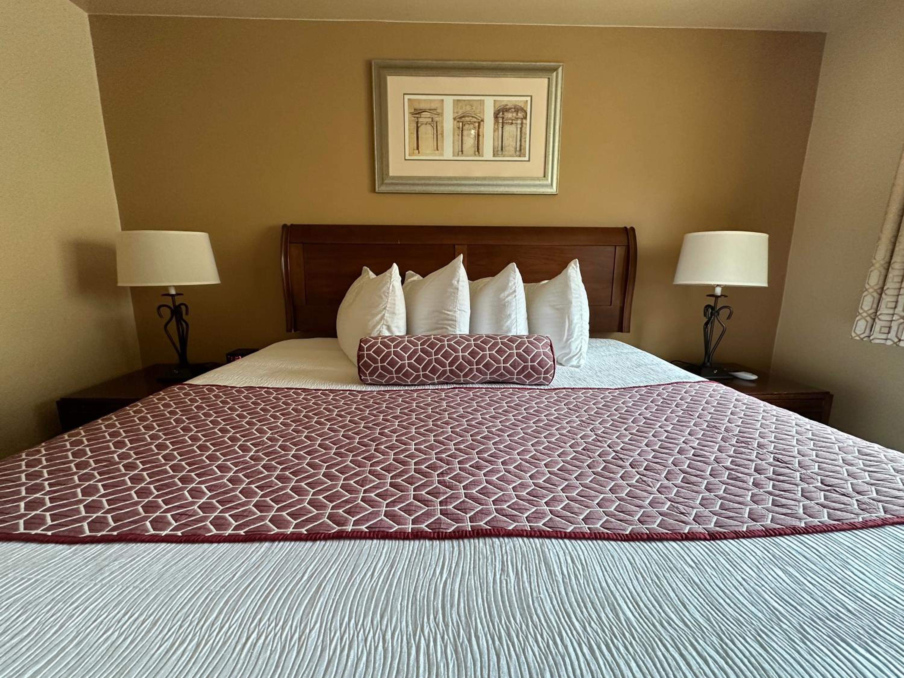 Abram Inn & Suites