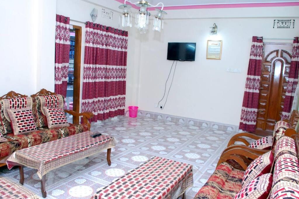 Kazi Lodge