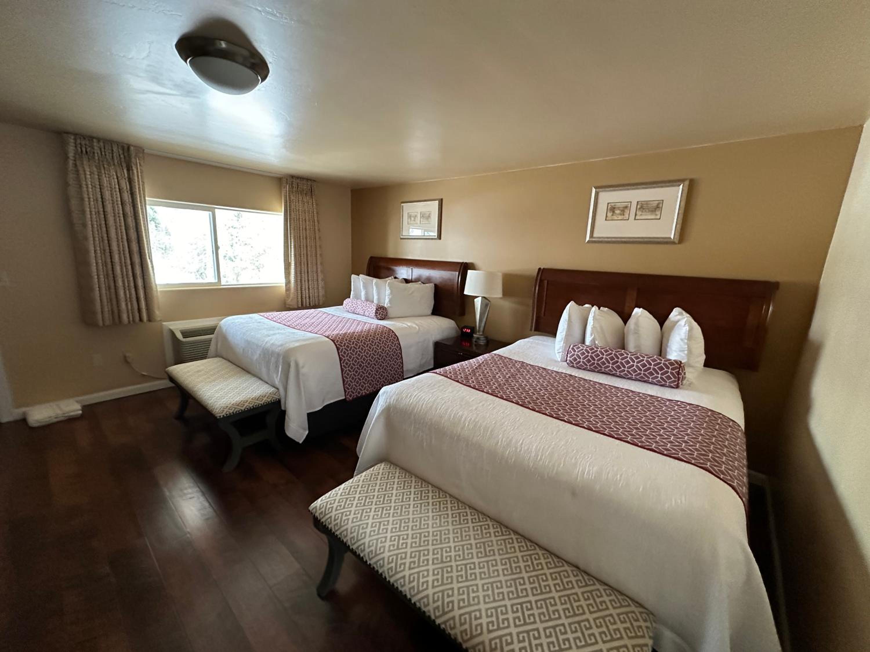 Abram Inn & Suites