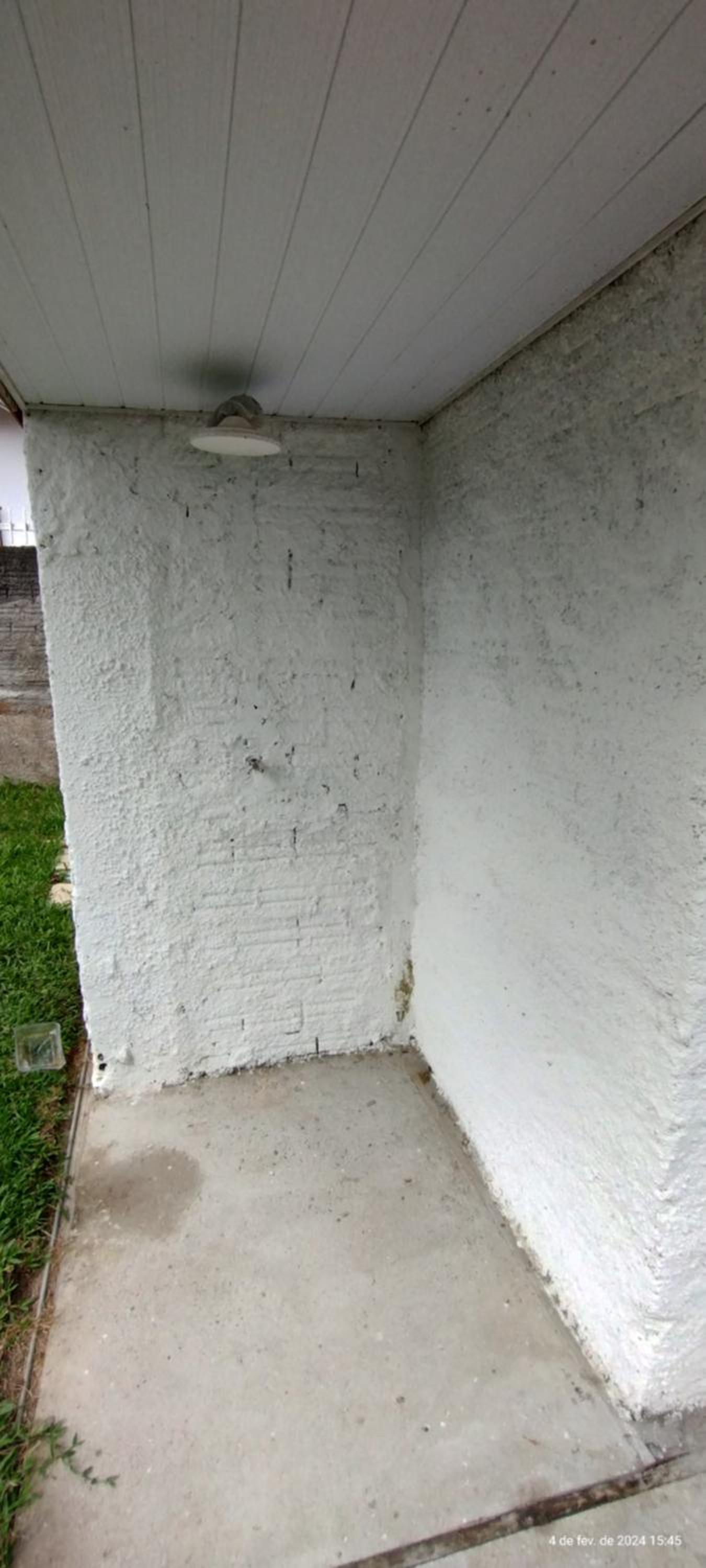 Apartamento Térreo Balneário Rincão com pátio, garagem e churrasqueira