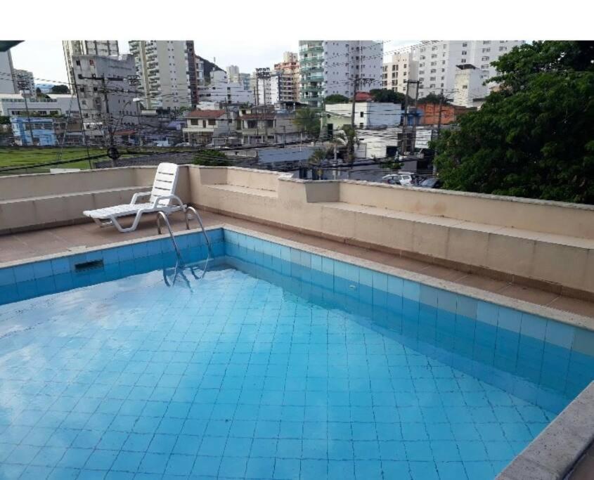 Apartamento bem localizado