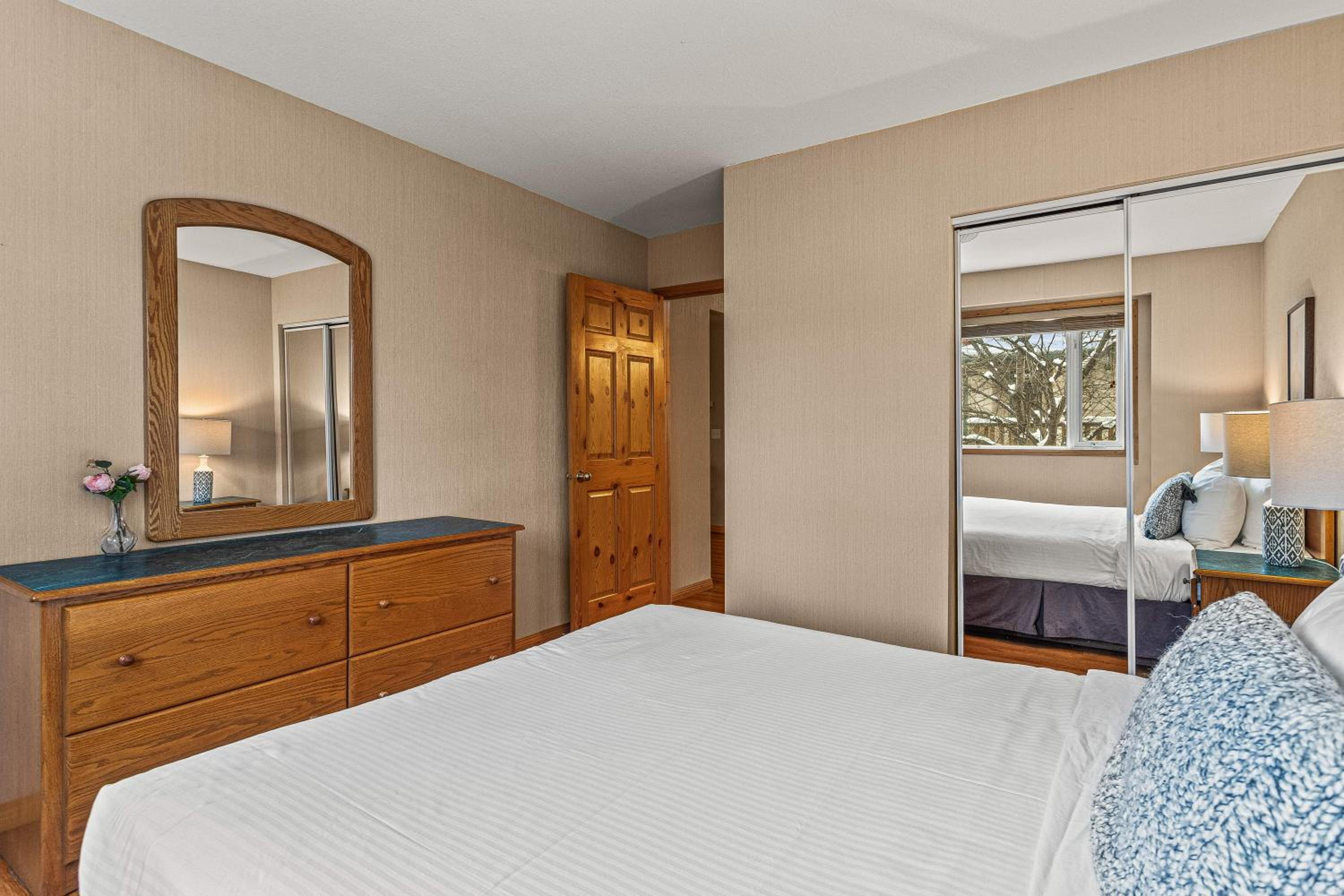 Canmore Vacations - Bow Valley Chalets-Entire 2 Bedrooms townhouse - Property Image 11