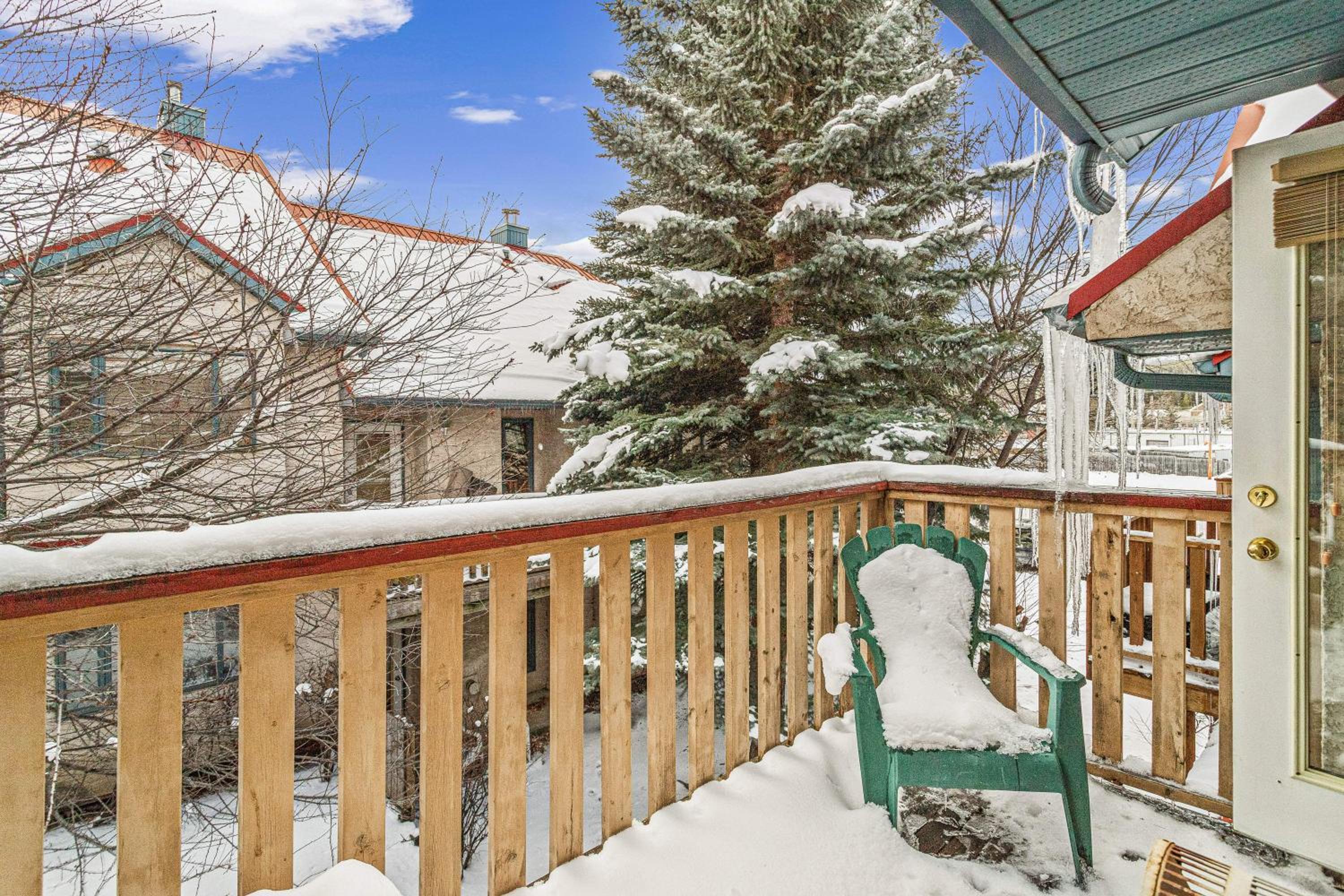 Canmore Vacations - Bow Valley Chalets-Entire 2 Bedrooms townhouse - Property Image 7