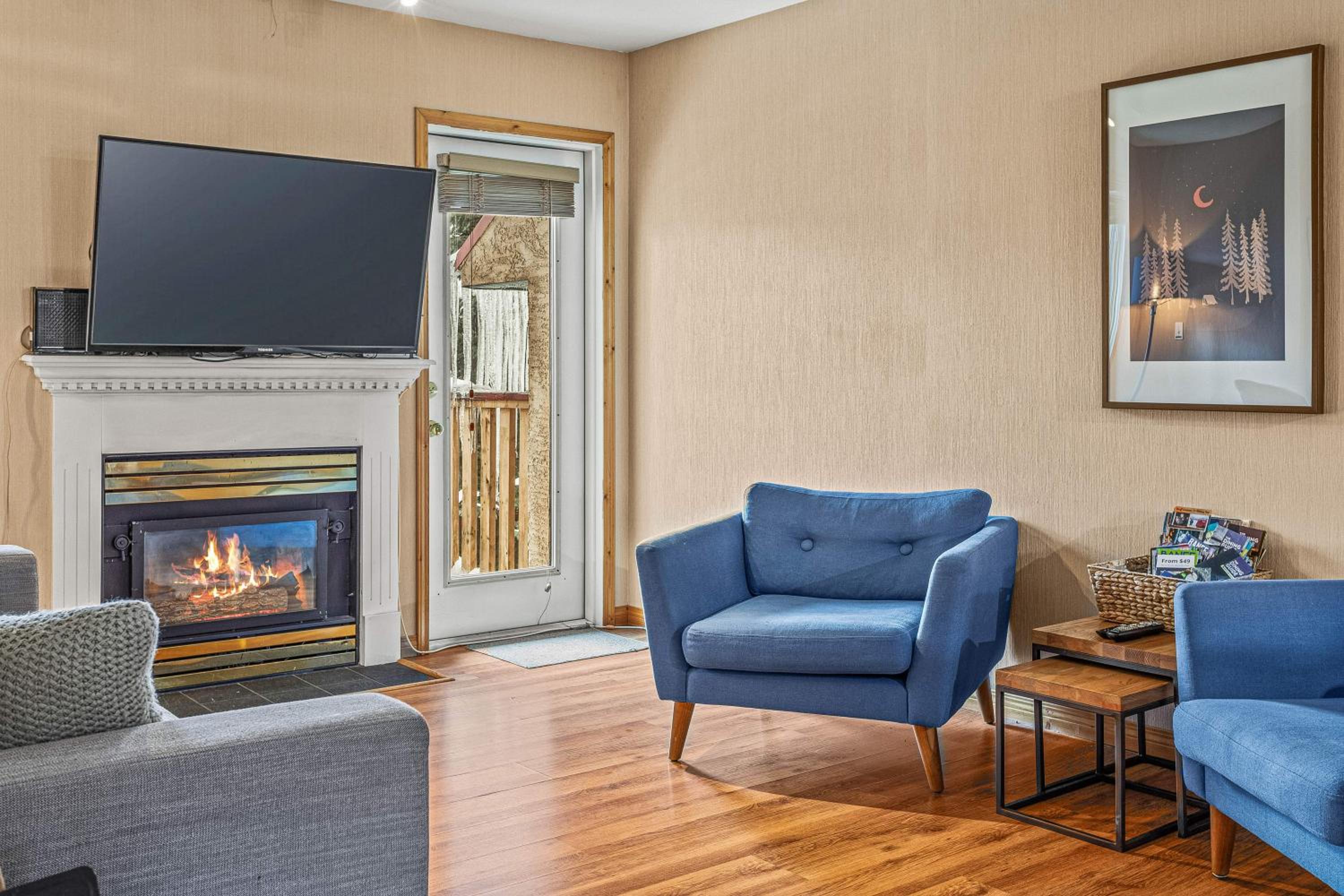 Canmore Vacations - Bow Valley Chalets-Entire 2 Bedrooms townhouse - Property Image 2