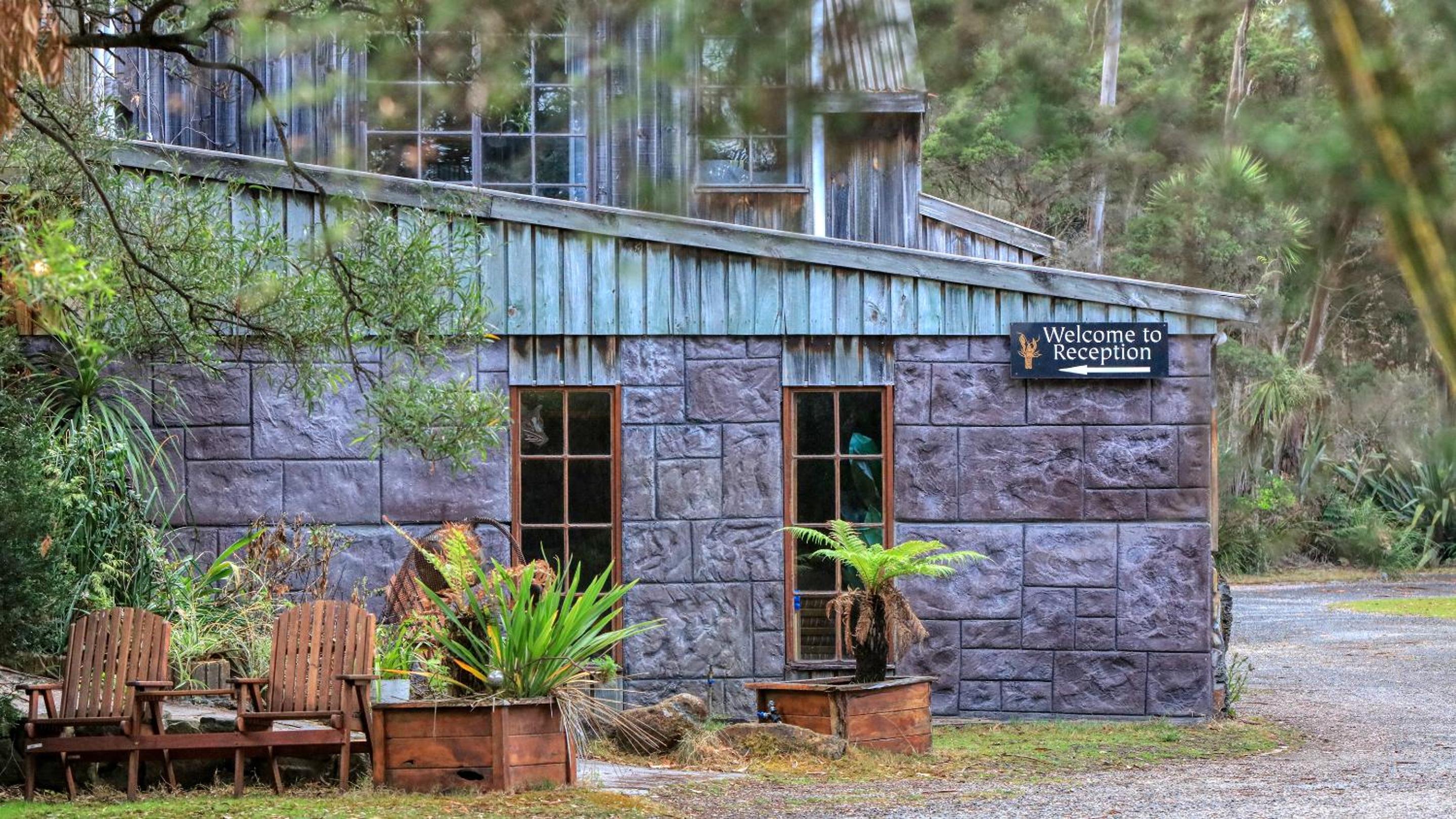 Crayfish Creek Van & Cabin Park