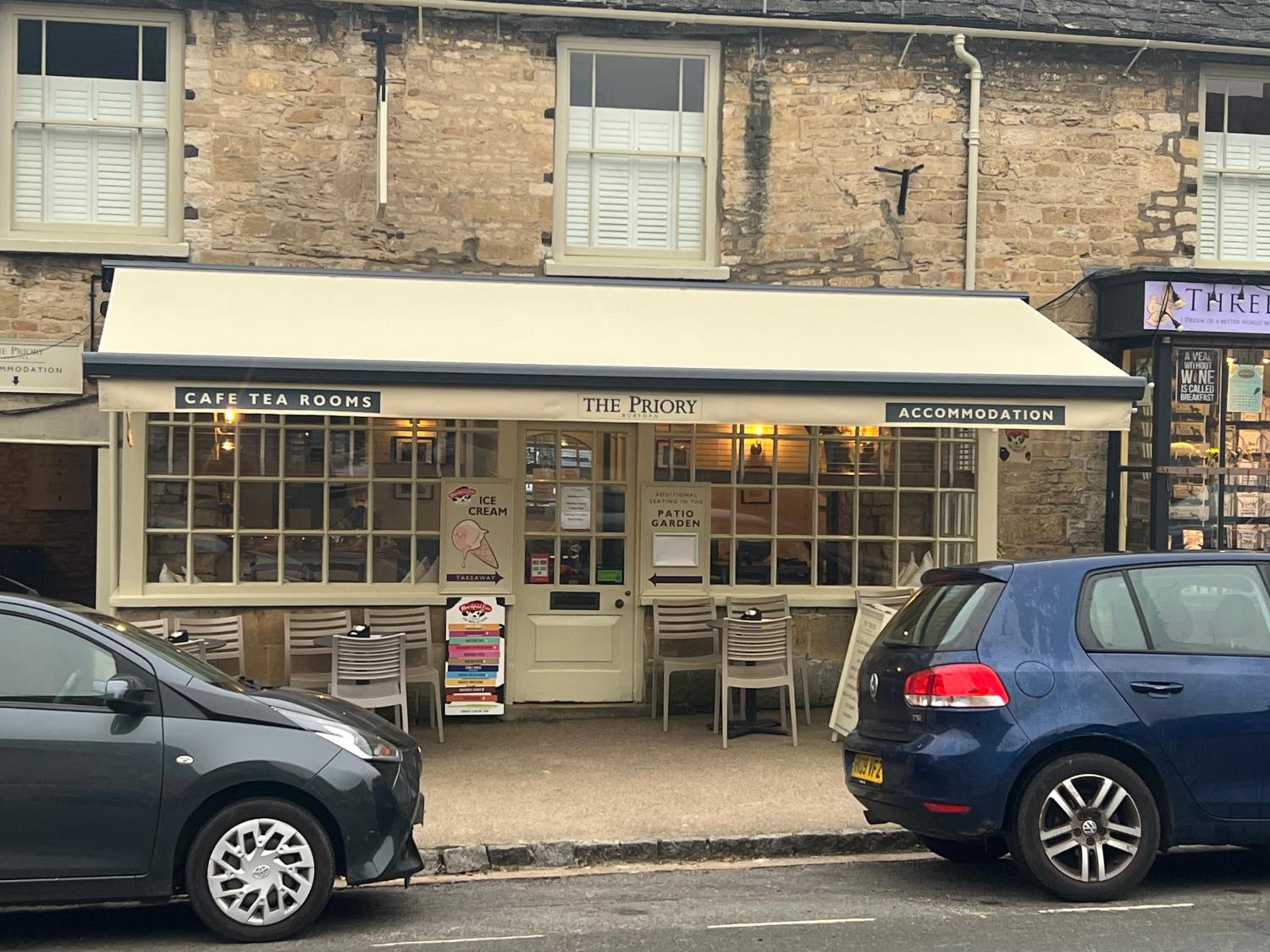 Priory Tearooms Burford with Rooms